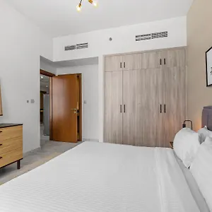  Apartment Unlock Waters Edge
